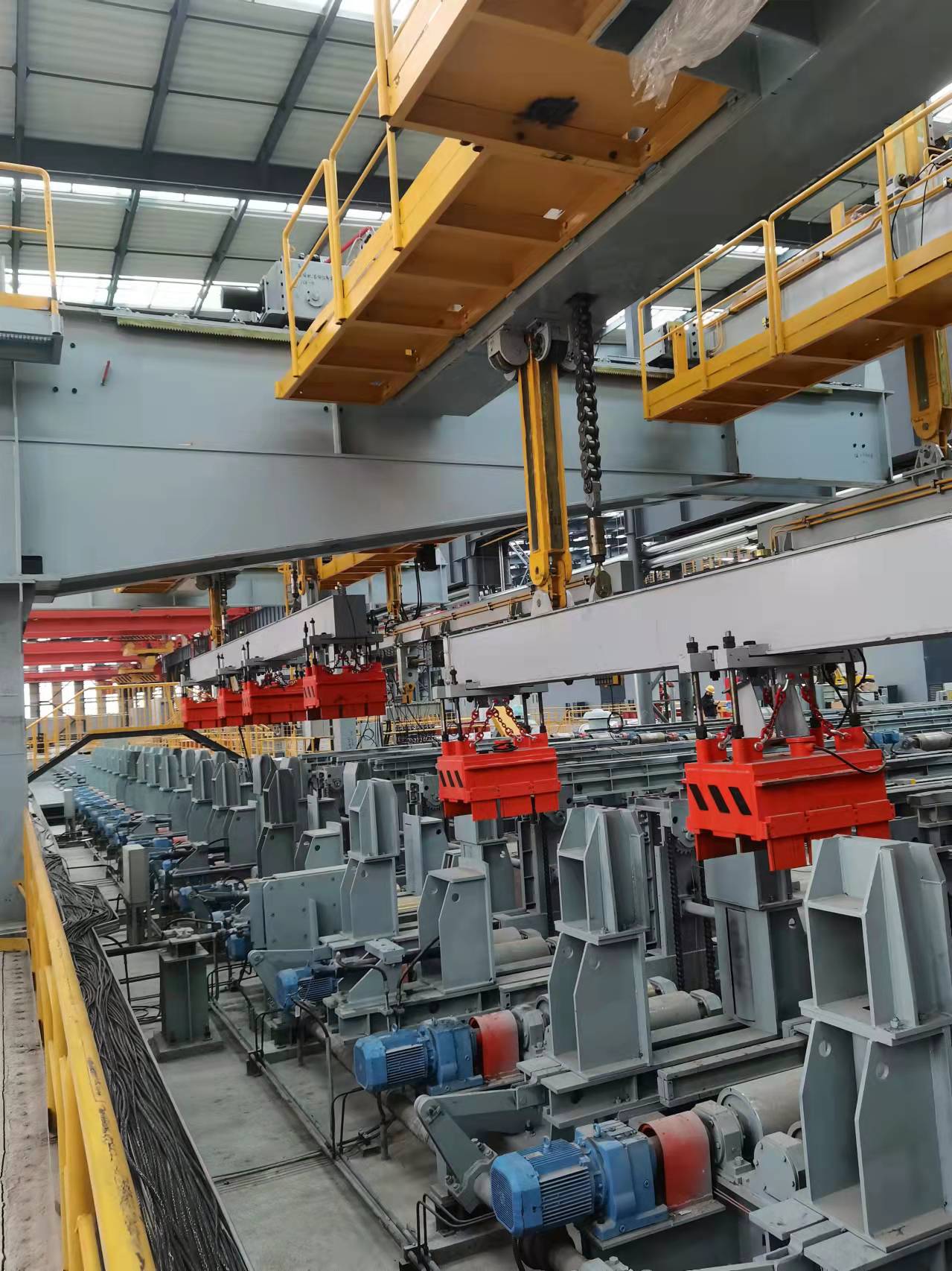 千豪吊型材，鋼軌自動化生產(chǎn)線用電永磁鐵吊具