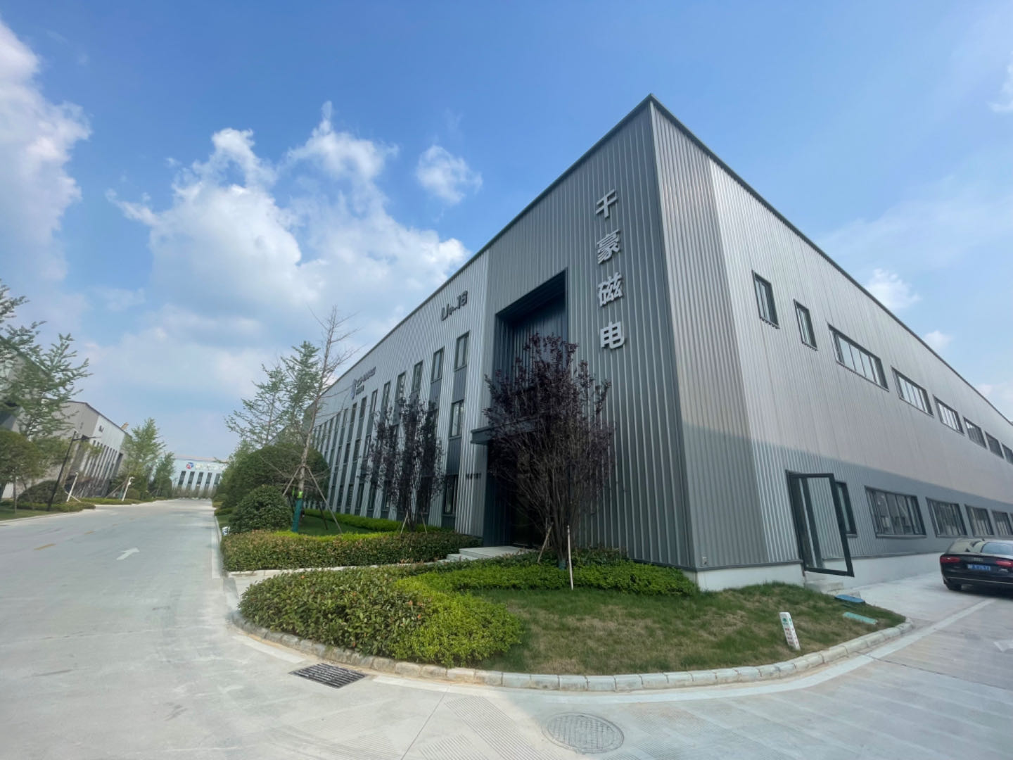 千豪注塑機(jī)快速換模系統(tǒng)磁力模板廠家